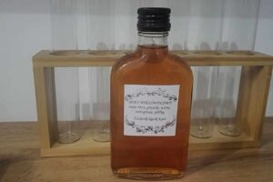 OCET WIELOOWOCOWY z czerwonych owoców- owoc róży, gruszki, wiśni, winogrona, jabłka 200 ml